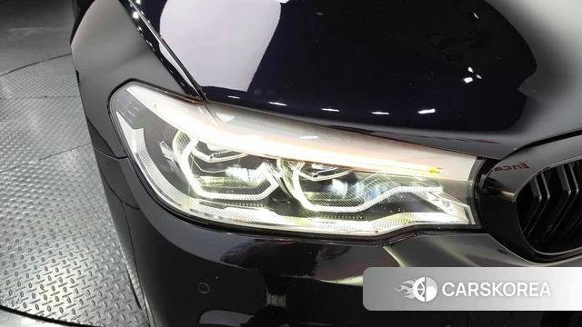 BMW 5 Series (G30) id 4447352 из Кореи 14