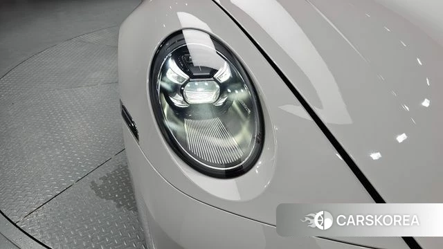 Porsche 911(992) id 4667234 из Кореи 14
