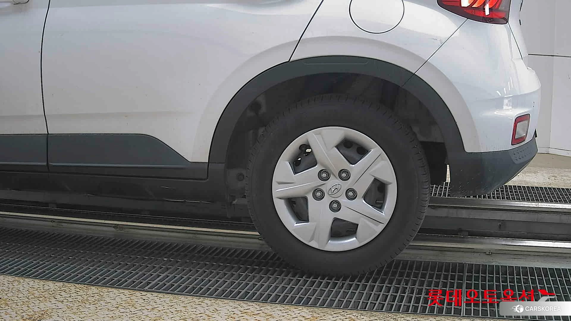 Hyundai Venue id 4289460 из Кореи 14