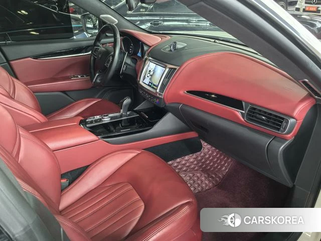 Maserati Levante id 4208588 из Китая 14