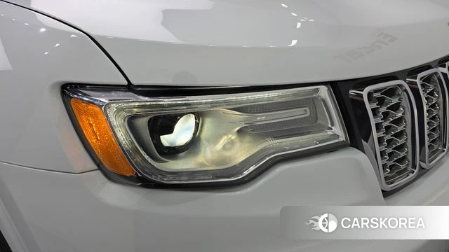 Jeep Grand Cherokee id 4231960 из Кореи 14