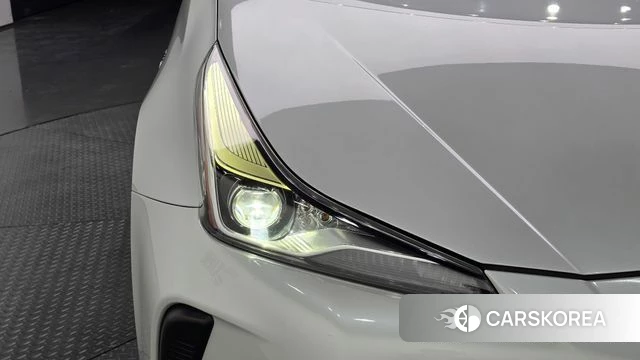 Toyota Prius 4th Generation id 4702652 из Кореи 14