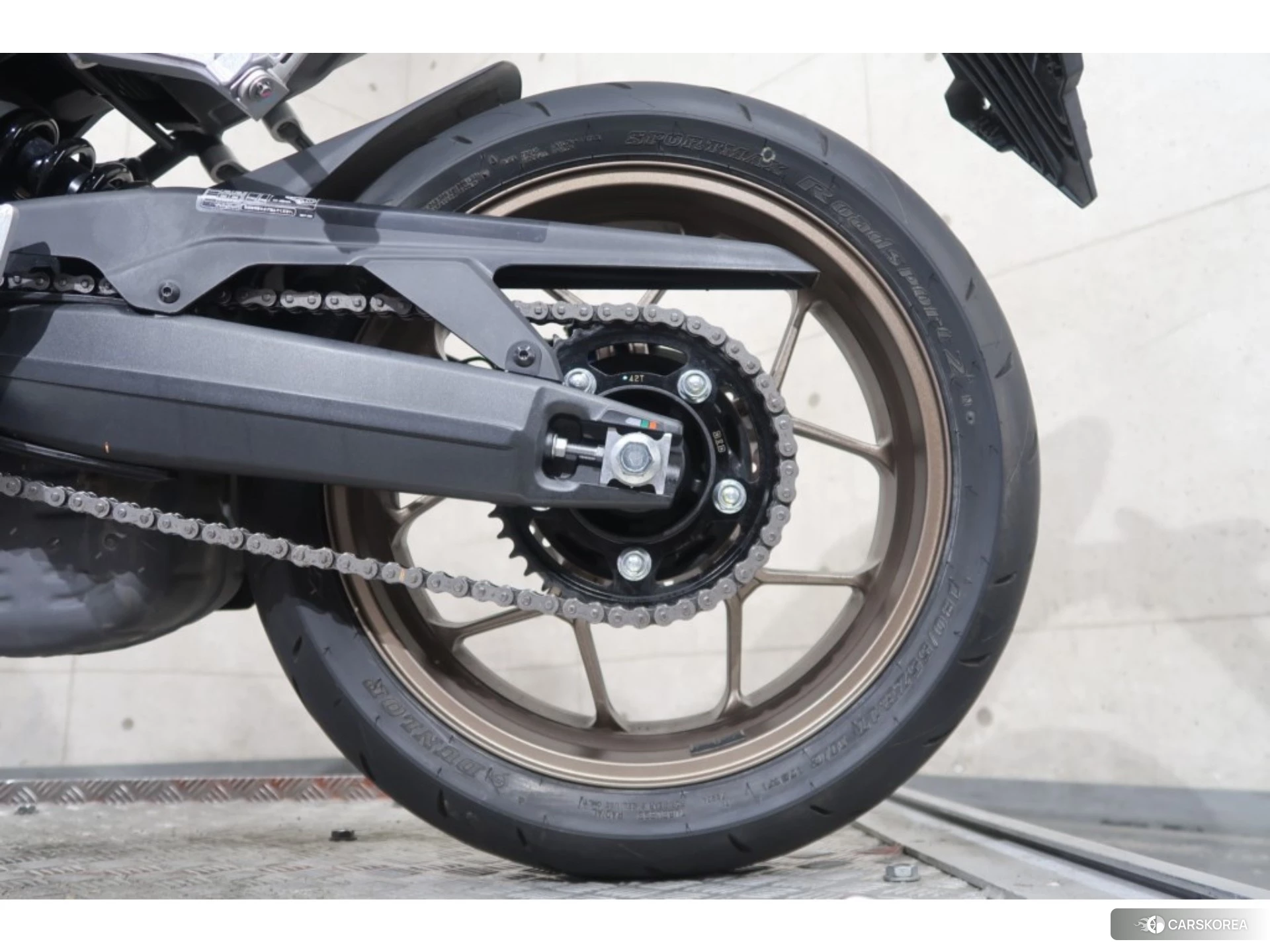 Honda CB650R E-CLUTCH id 3950440 из Японии 14