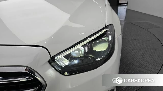 Mercedes-Benz E-Class W213 id 4793556 из Кореи 14