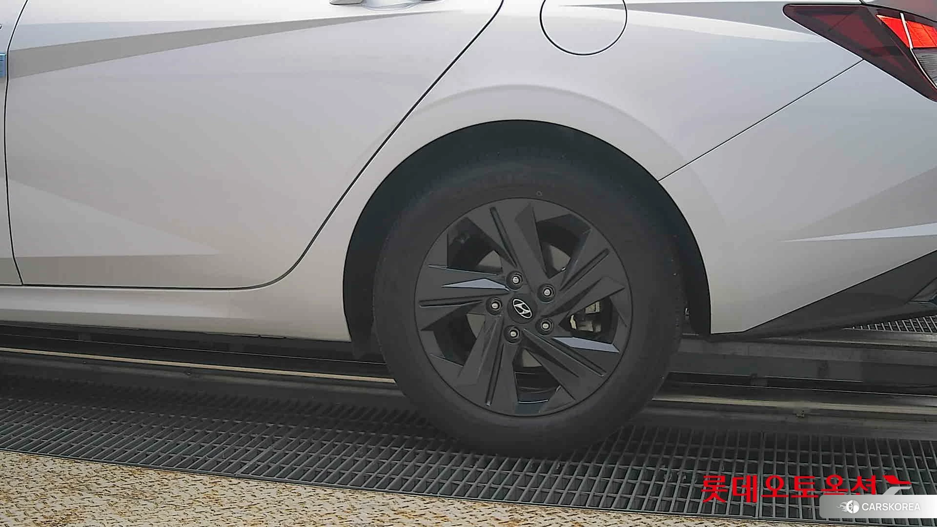 Hyundai Avante Hybrid id 4909258 из Кореи 14