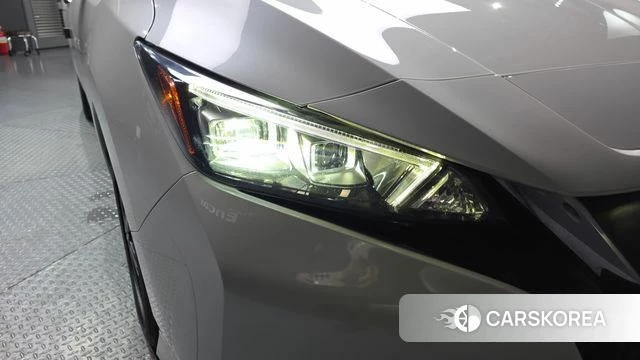 Nissan Leaf (ZE1) id 4595695 из Кореи 14