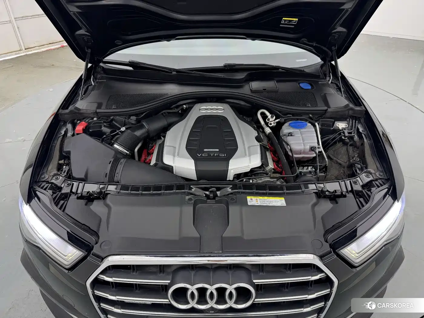 Audi A6L id 4600887 из Китая 14