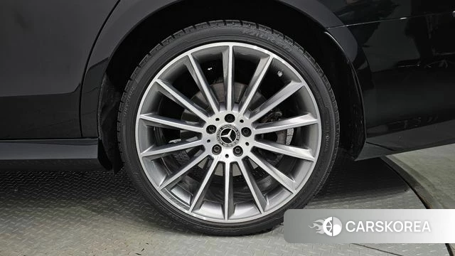 Mercedes-Benz E-Class W213 id 4631405 из Кореи 14
