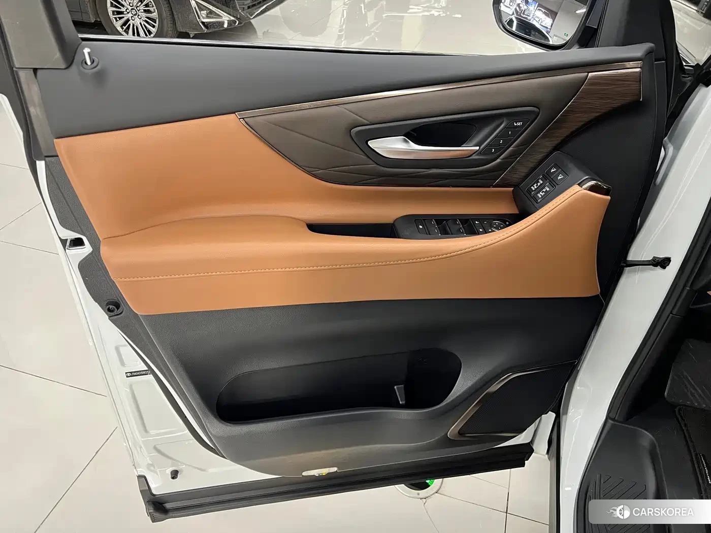 Toyota Vellfire id 4601836 из Китая 14