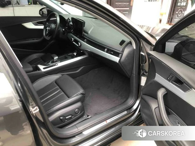 Audi A4L id 4300998 из Китая 14