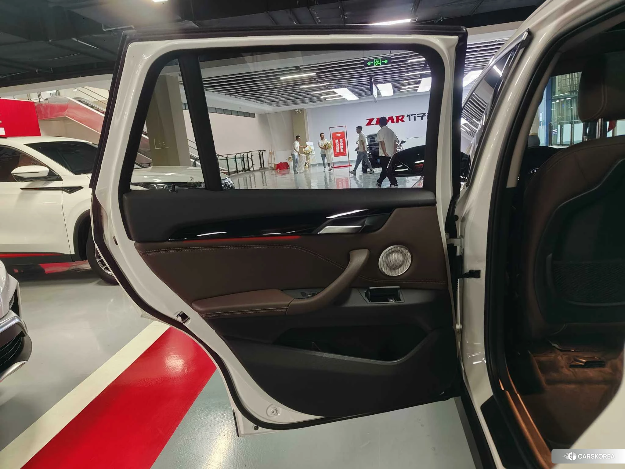 BMW X1 id 4452798 из Китая 14