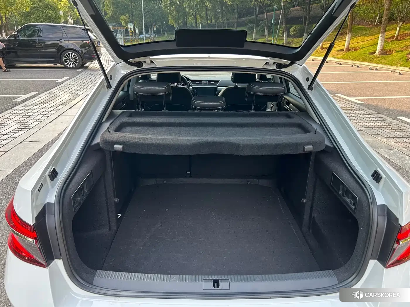 Skoda Superb id 4681186 из Китая 14