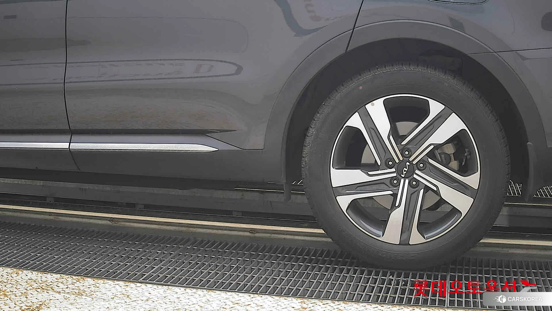 Kia Sorento Hybrid id 4902336 из Кореи 14