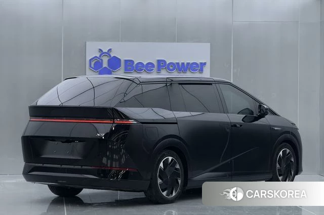 Xiaopeng Motors Xiaopeng X9 id 4219773 из Китая 14