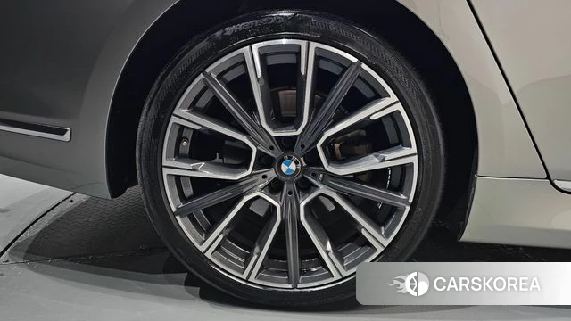 BMW 7 Series (G11) id 4641554 из Кореи 14