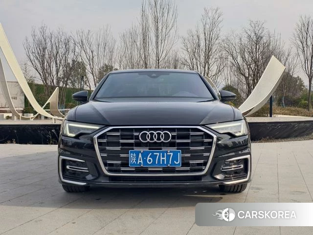 Audi A6L id 4263911 из Китая 14