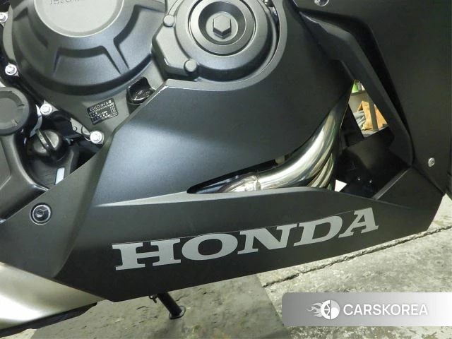 Проданный Honda CBR650R id 4229370 из Японии, фото 14