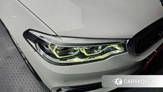 BMW 5 Series (G30) id 4245772 из Кореи 14