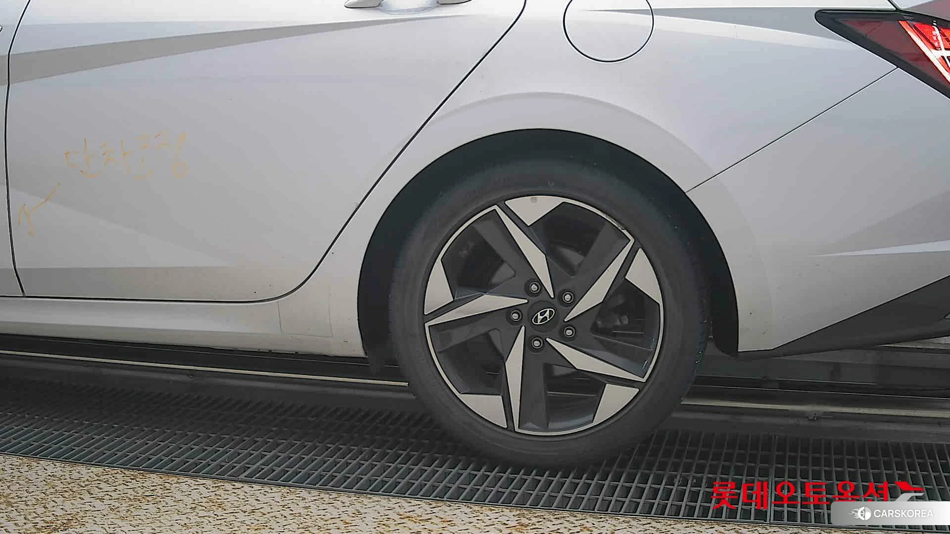 Hyundai Avante id 4679327 из Кореи 14
