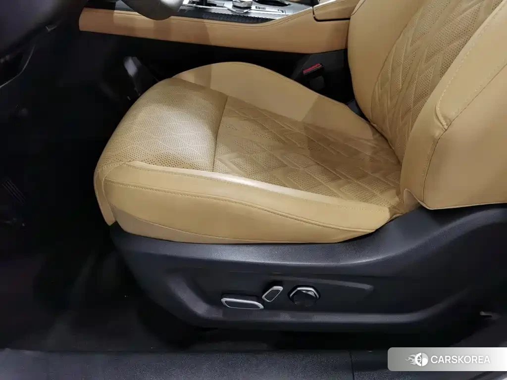 Chang'an Changan UNI-K id 4553935 из Китая 14