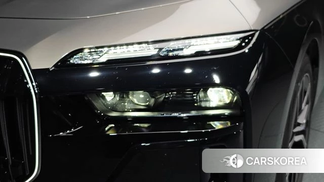 BMW 7 Series (G70) id 4456025 из Кореи 14