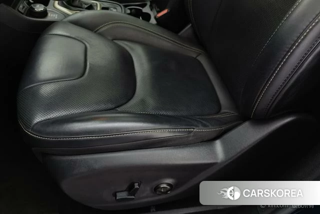 Jeep Free light id 4212856 из Китая 14