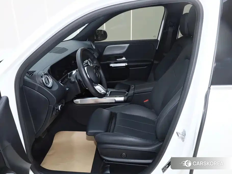 Mercedes-Benz GLB id 4680463 из Китая 14