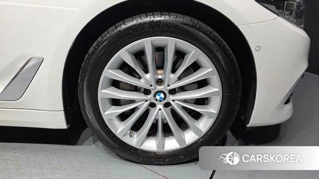 BMW 5 Series (G30) id 4759480 из Кореи 14