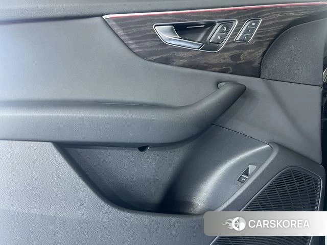 Audi Q8 id 4393191 из Китая 14