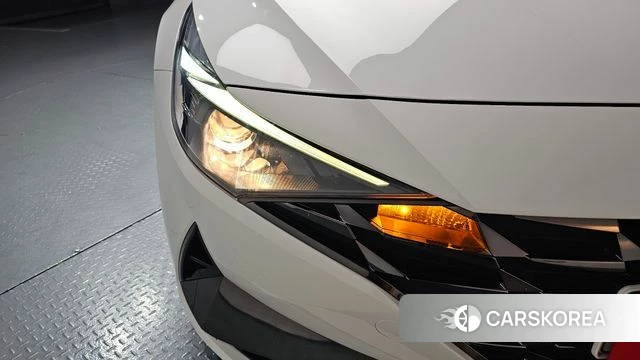 Hyundai Avante Hybrid (CN7) id 4506309 из Кореи 14