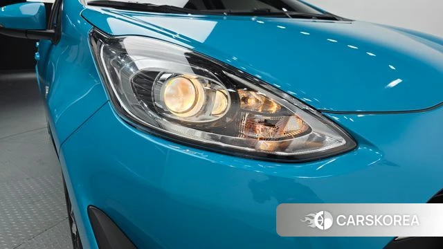 Toyota Prius C id 4390364 из Кореи 14