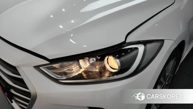 Hyundai Avante AD id 4397978 из Кореи 14