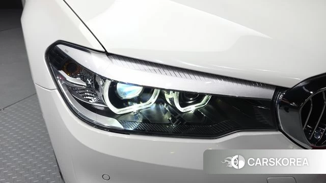 BMW 5 Series (G30) id 4610207 из Кореи 14