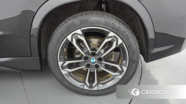 BMW X1 (U11) id 4767970 из Кореи 14