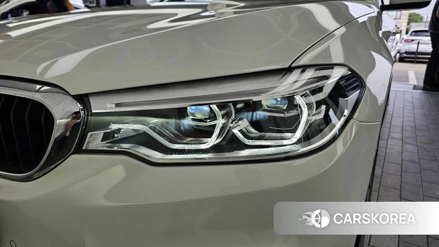 BMW 5 Series (G30) id 4536833 из Кореи 14