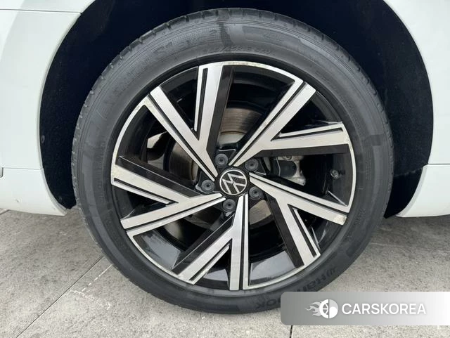 Volkswagen CC id 4290676 из Китая 14
