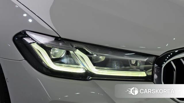 BMW 5 Series (G30) id 4936227 из Кореи 14
