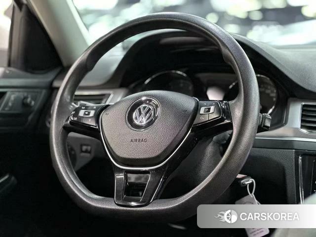 Volkswagen Bora id 4218220 из Китая 14