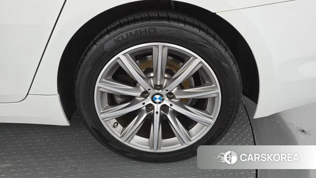 BMW 5 Series (G30) id 4900740 из Кореи 14