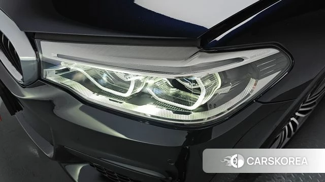 BMW 5 Series (G30) id 4573692 из Кореи 14