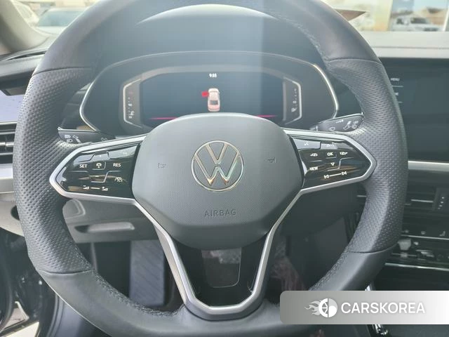 Volkswagen Passat id 4278378 из Китая 14