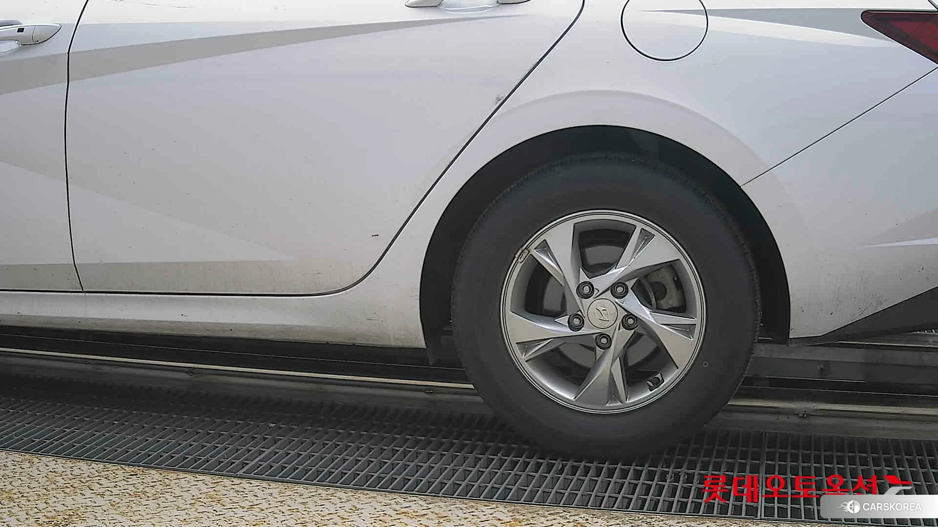Hyundai Avante id 4296800 из Кореи 14