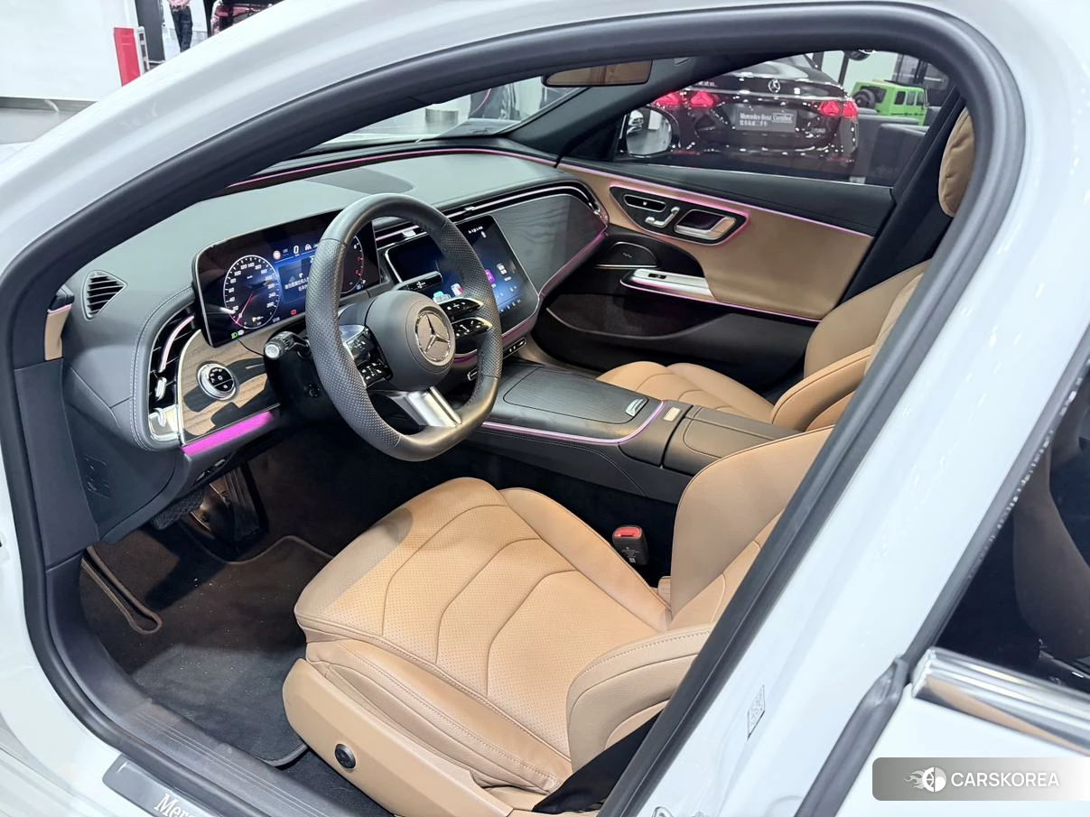 Mercedes-Benz E-class id 4487342 из Китая 14