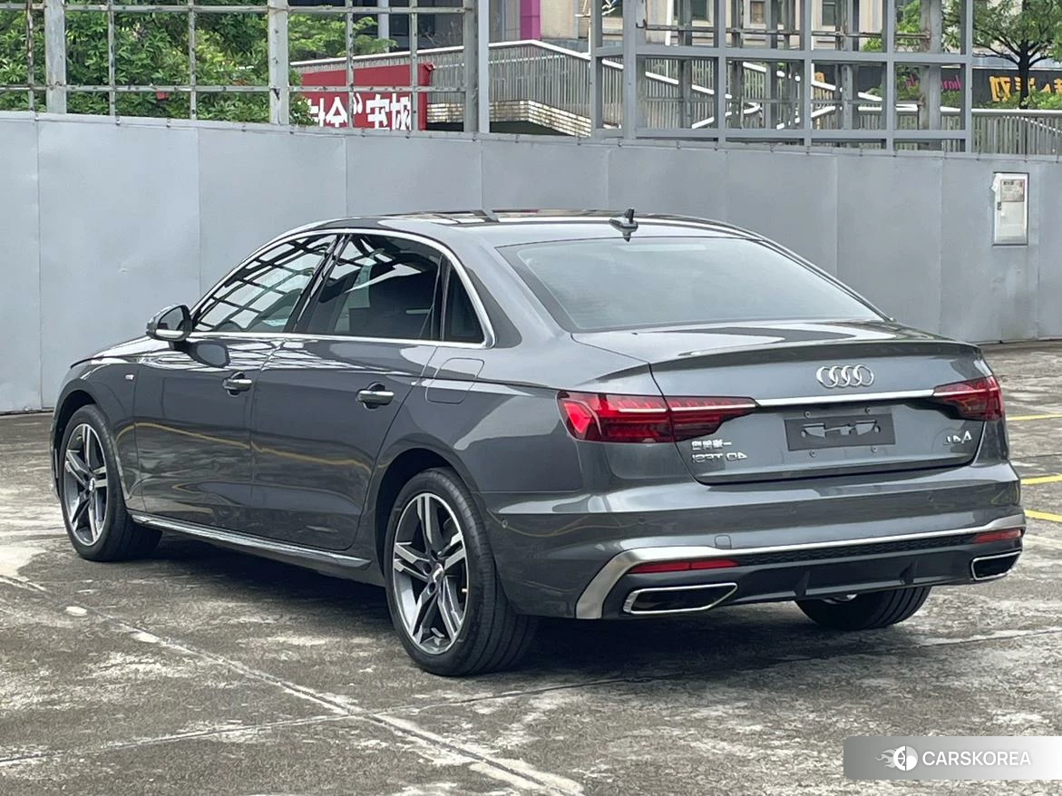Audi A4L id 4512827 из Китая 14