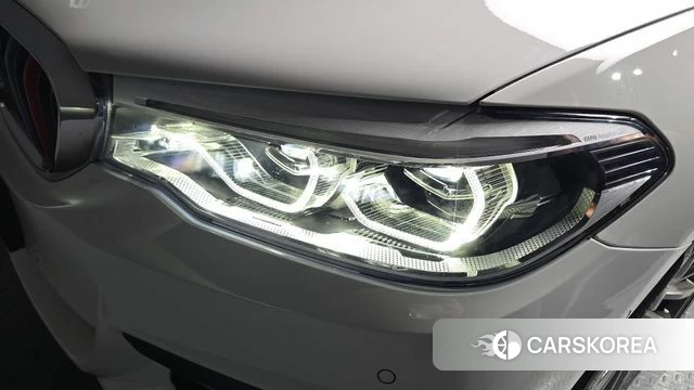 BMW 5 Series (G30) id 4284769 из Кореи 14