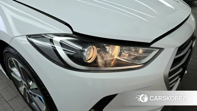 Hyundai Avante AD id 4356958 из Кореи 14
