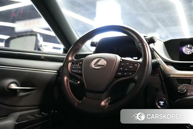 Lexus ES id 4240266 из Китая 14