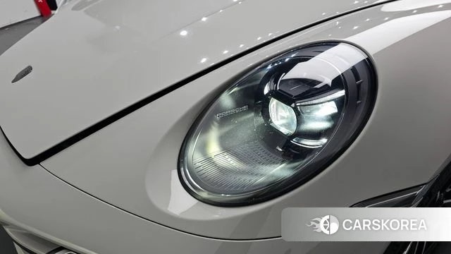 Porsche 911(992) id 4529252 из Кореи 14