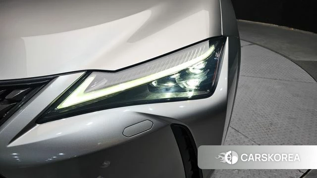 Lexus UX250h id 4377621 из Кореи 14
