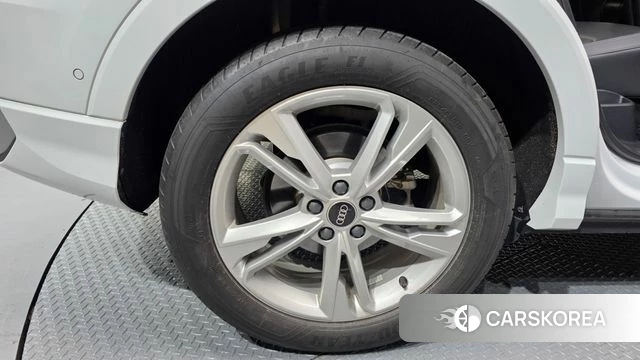 Audi Q3 (F3) id 4354915 из Кореи 14